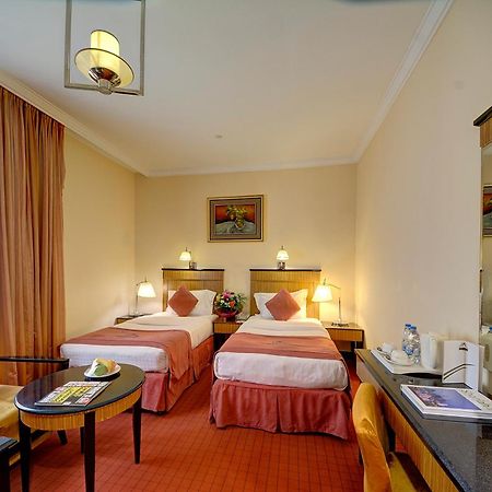 Rayan Hotel Corniche Шарджа Екстер'єр фото