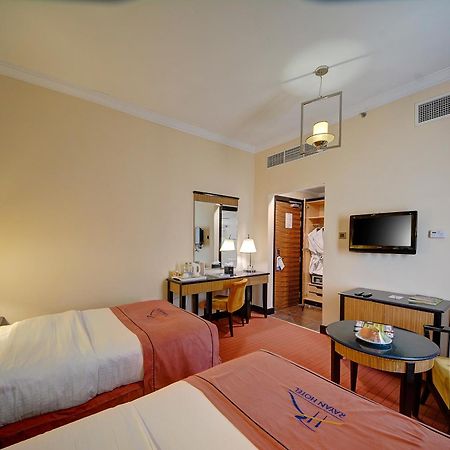 Rayan Hotel Corniche Шарджа Екстер'єр фото
