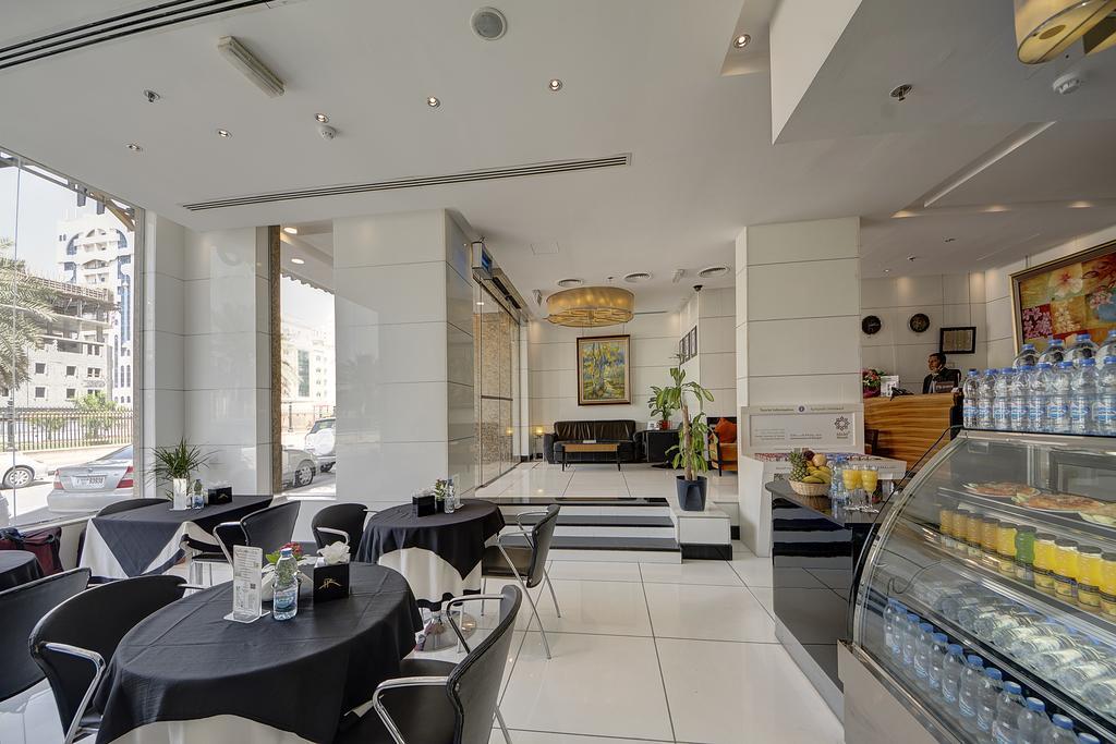 Rayan Hotel Corniche Шарджа Екстер'єр фото