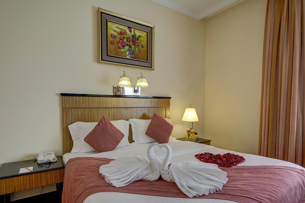 Rayan Hotel Corniche Шарджа Екстер'єр фото
