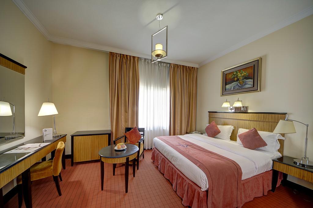 Rayan Hotel Corniche Шарджа Екстер'єр фото
